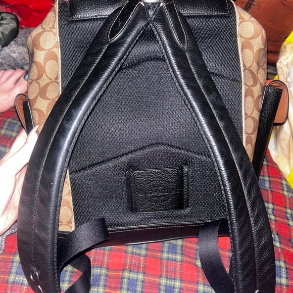 Authentic COACH Hudson Inblock backpack - Picture 5 of 5